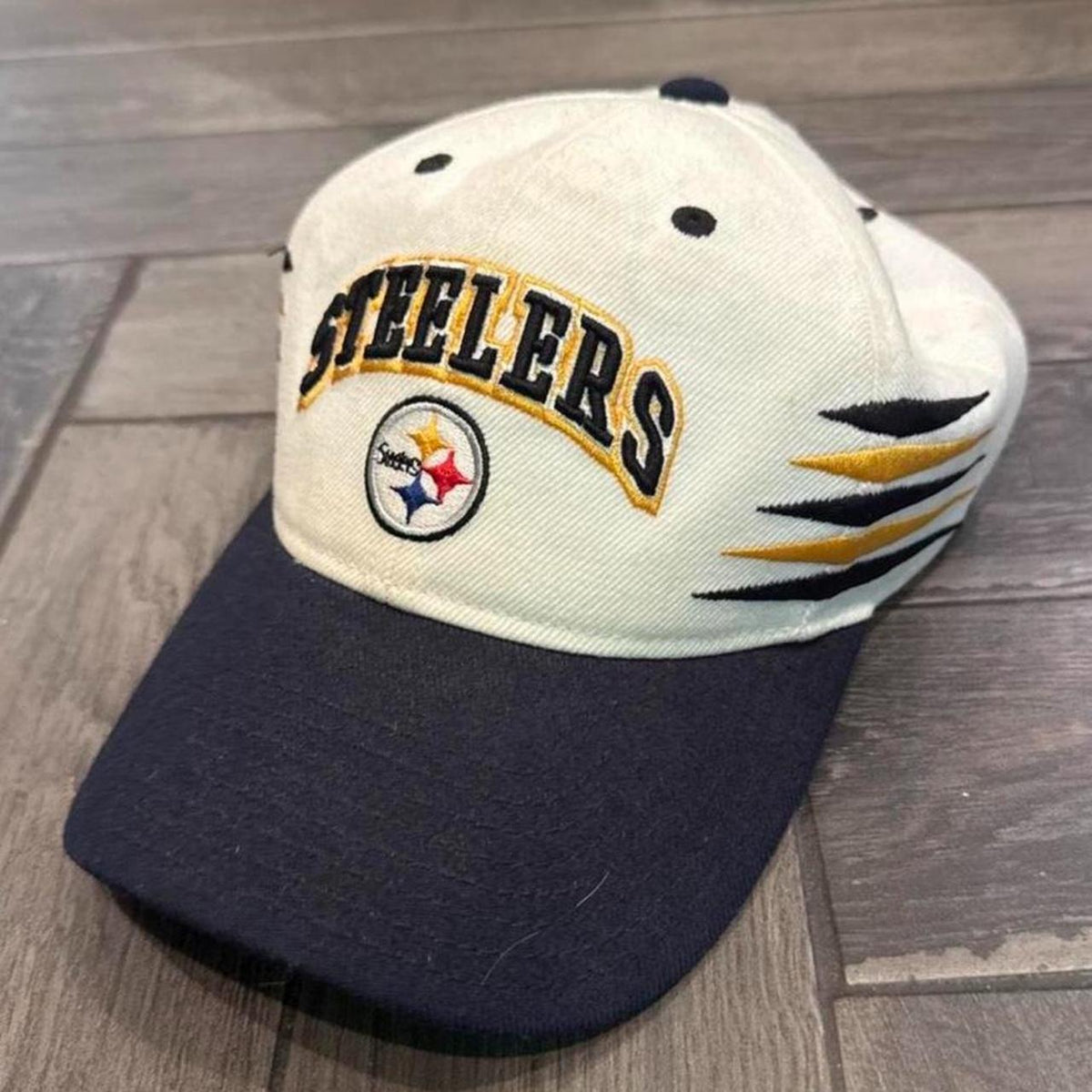 Vintage Pittsburgh Steelers Claw Mark Cap product photo 1