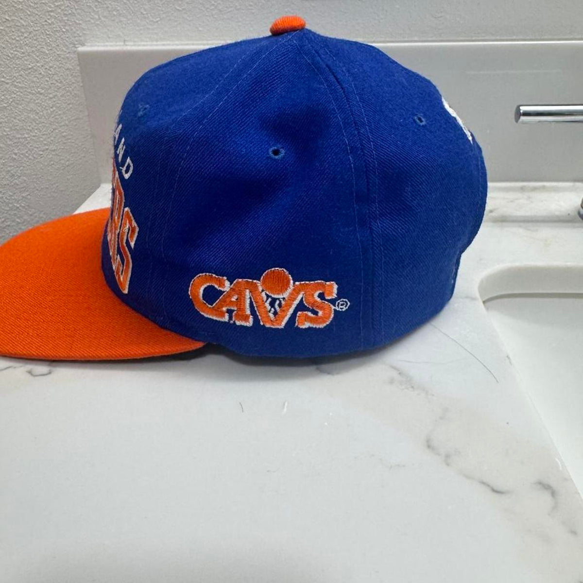 Vintage Cleveland Cavaliers Starter Snapback product photo 2